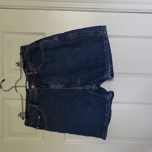 Dark Blue Jeans - Picture 1 of 4